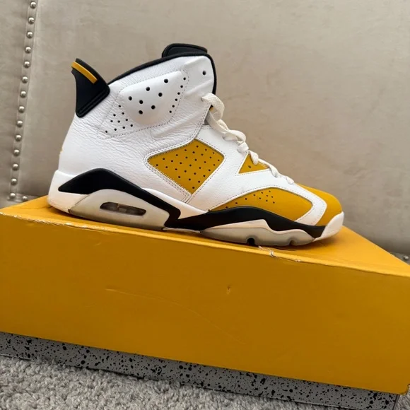 Jordan 6 men’s size 13 - Picture 3 of 3